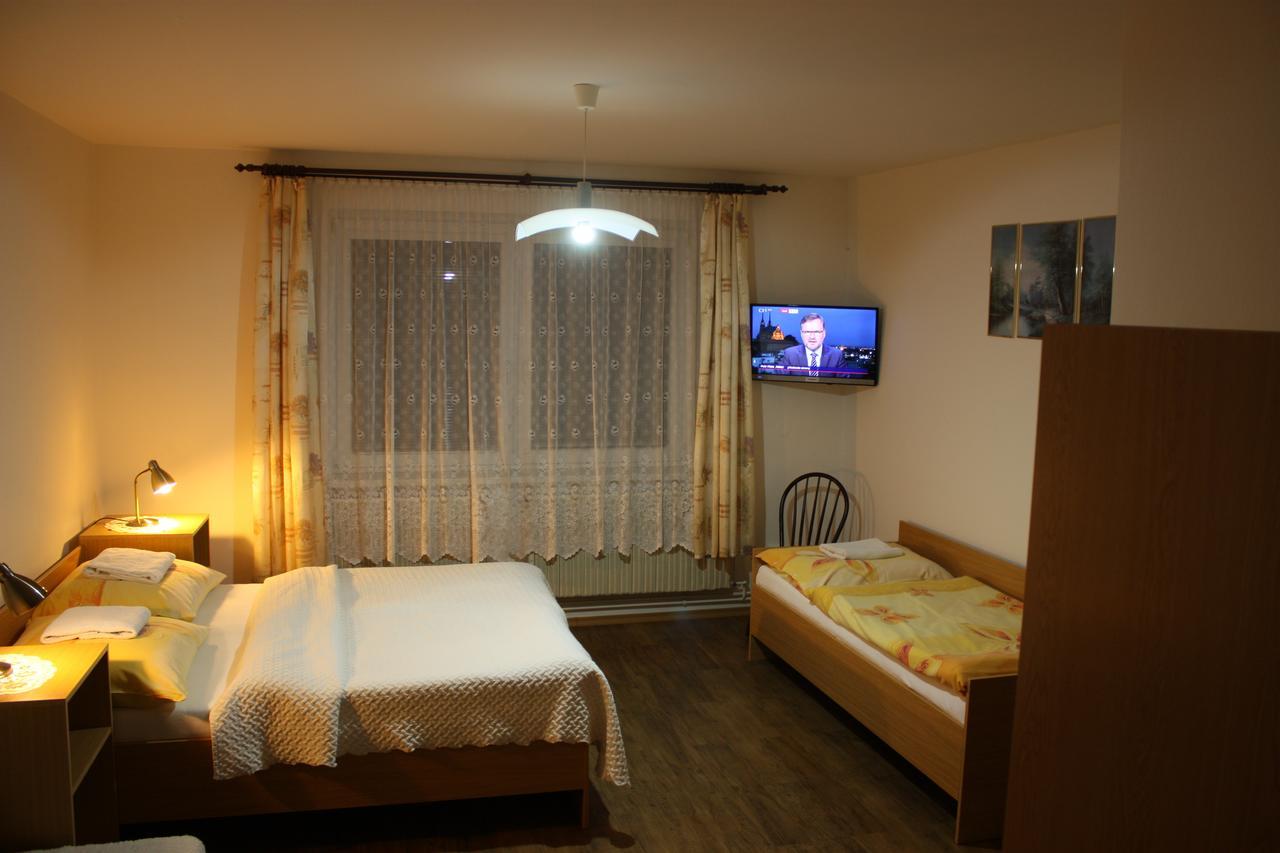 Penzion U Kraliku Kurdejov Exterior photo